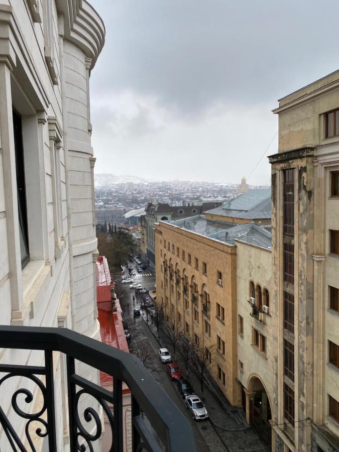 Parliament On Rustaveli Studio Tbilisi Eksteriør billede